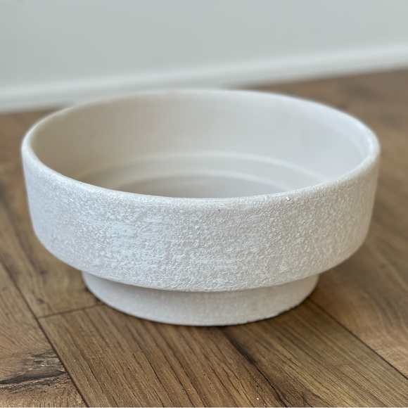 White/ Modern/ Decorative Bowl *stucco* texture🤍 - Picture 1 of 4